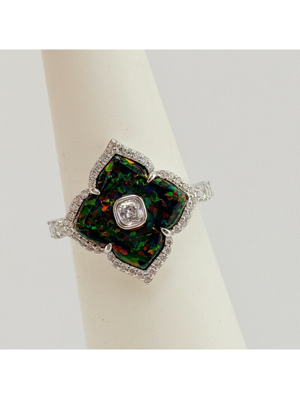 Bomb Party October Sz 7 ULTRA RARE UNICORN RG22675 Fire Opal .925 Silver CLOVER